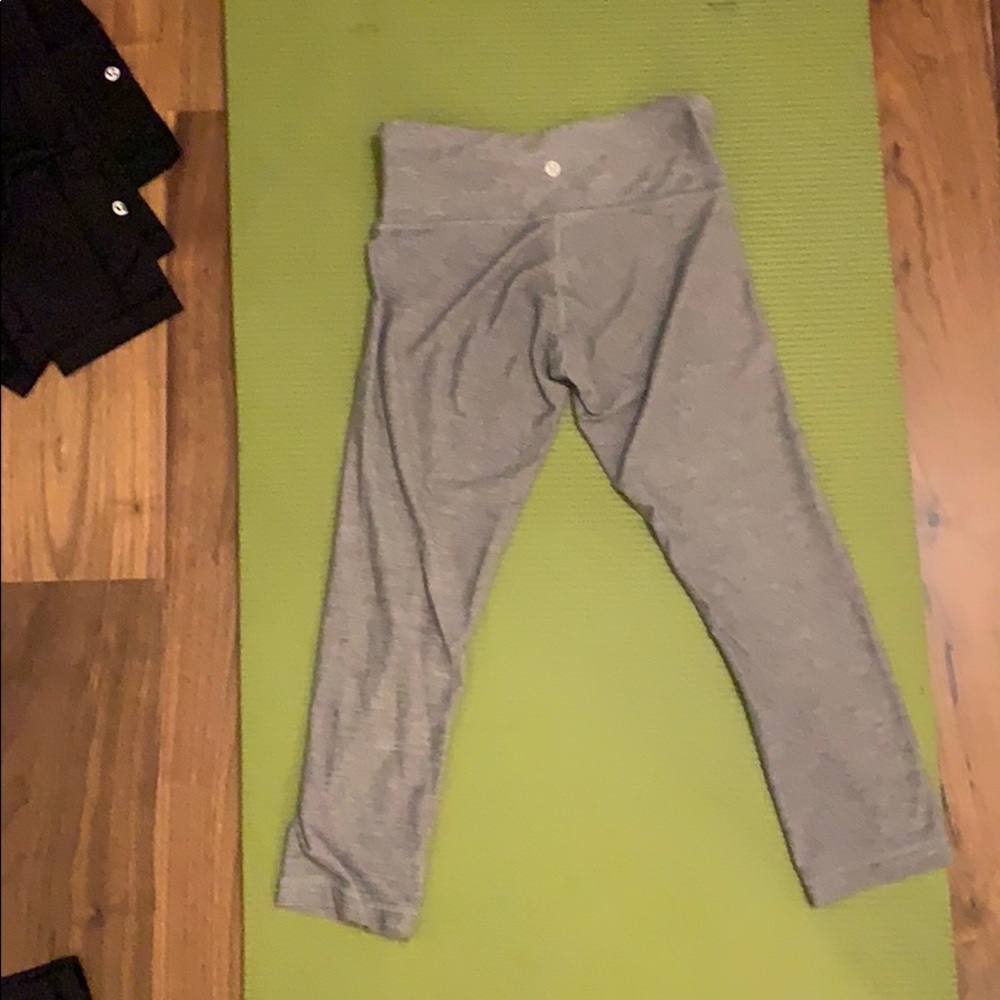 lululemon cropped leggings
